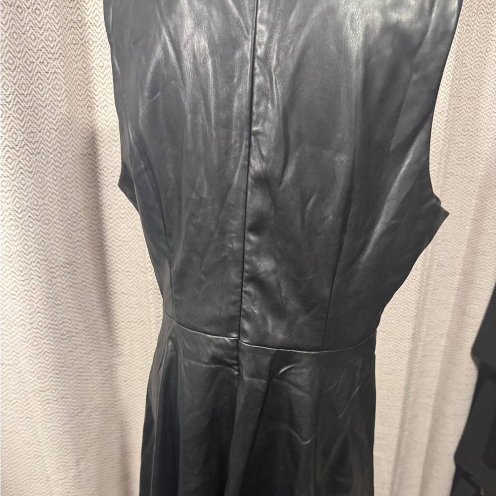 Steve Madden NWT Black Sleeveless Dress XL sold at Revolve. Great quality - Picture 6 of 12